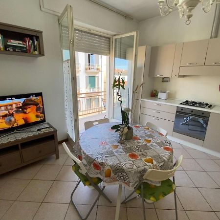 Appartamento Nel Cuore Di Viareggio Exterior foto